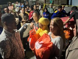 Pjs Bupati Majene Berikan Bantuan Korban Kebakaran di Tanjung Batu