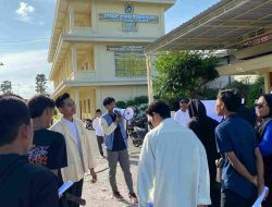 Tuntut Pemecatan Dosen, Mahasiswa STKIP PGRI Sumenep Gelar Demonstrasi