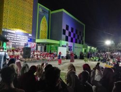 Pembekalan Akhir Siswa Kelas XII MAN 1 Majene, Nilam Murjani Jadi Konduktor Musik Calong