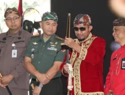 Warga Aeng Tongtong Gelar Kirab Pusaka, Bupati Fauzi: Warisan Leluhur Harus Dijaga Bersama