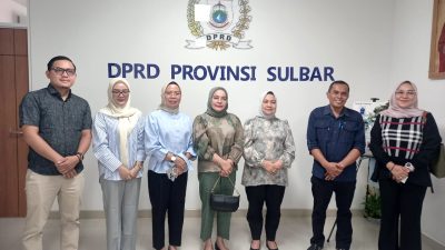 Sekretariat DPRD Sulbar Terima Kunjungan DPRD Sulteng