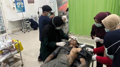 Pria Ini Dilarikan ke RS Wonomulyo Usai Kena Lemparan Kayu di Jalanan oleh OTK