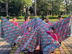 Jaga Nyala Tradisi: Latihan Rutin Penari Anjungan Sulbar sebagai Investasi Budaya Berkelanjutan