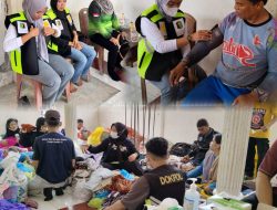 Respon Cepat ! Sidokkes Polres Polman Hadir Berikan Pelayanan Kesehatan Korban Kebakaran Galung Tuluk