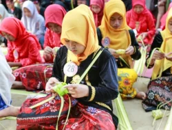 Festival Ketupat Sumenep Berlangsung Meriah, Tradisi Lama Tampil Lebih Kreatif