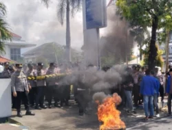PMII UNIJA Demo BRI Sumenep Menyusul Dugaan Penyimpangan Kredit