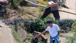 Breaking News: Jembatan Pussepang Ambruk, Polsek Tapango Monitoring Dan Pasang Garis Pengaman 