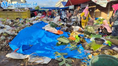 Bertahun-tahun Dikeluhkan, Sampah Pasar Wonomulyo Kian Memprihatinkan