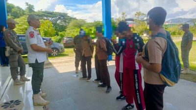Satpol PP Sulbar Jaring 6 Siswa Berkeliaran di Luar Sekolah saat Jam Pelajaran