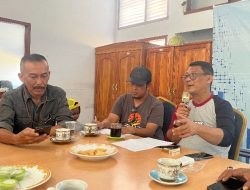 Bertemu Awak Media, Kadis Kominfo Majene Minta Masukan Terkait Publikasi Pemda
