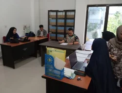 Pastikan Disiplin Pegawai, Kadis KominfoSS Sulbar Sisir Kehadiran PPPK di Kantor