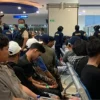 Arus Kedatang Evakuasi Korban KM Mutiara Sentosa II, Ratusan Penumpang Selamat Tiba di Tanjung Perak