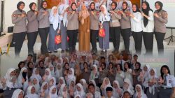 Sambut HUT Polwan ke-78, Polres Polman Edukasi Pelajar SMAN 1 Polewali Cegah Bullying
