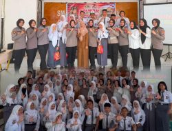 Sambut HUT Polwan ke-78, Polres Polman Edukasi Pelajar SMAN 1 Polewali Cegah Bullying