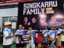 Kampanyekan Hidup Sehat, Singkarru Family Gelar Turnamen Bulutangkis