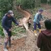 Semangat Swadaya Warga Desa Panggalo Rintis Jalan Penghubung Dua Kabupaten