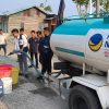 NasDem Polman Salurkan Bantuan Air Bersih ‘Door to Door’ ke Warga Pesisir Bajoe